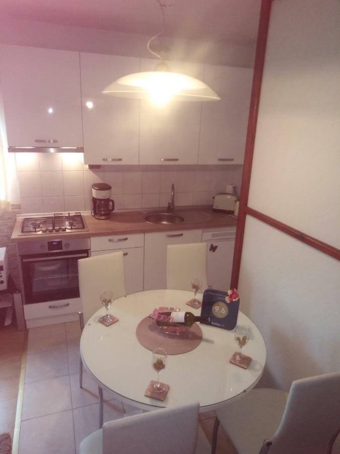 Ferienwohnung Luciana Zadar Exterior foto